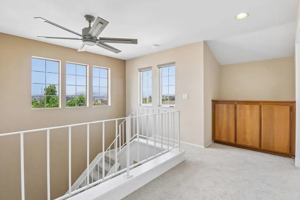 https://cdn.realtyfeed.com/cdn/127/306774559/0555485dca661855066725a68533cd41.webp