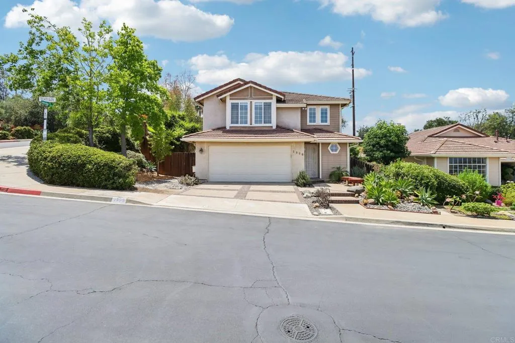 https://cdn.realtyfeed.com/cdn/127/306774559/3ad634d32087d0313dc57cc79d35f08c.webp
