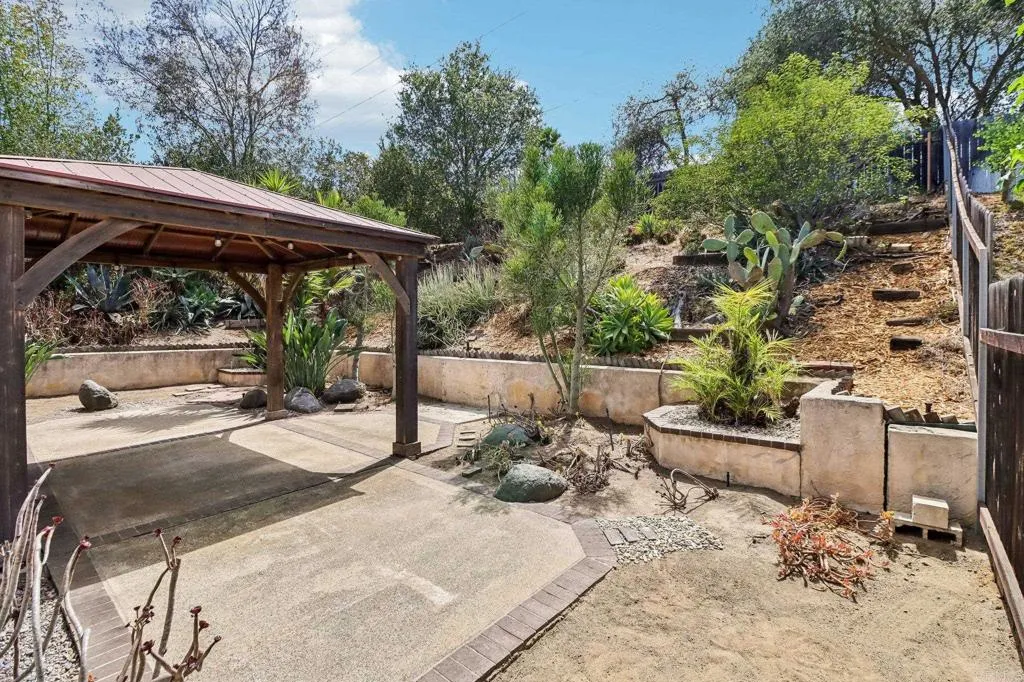 https://cdn.realtyfeed.com/cdn/127/306774559/9a3664a298d6d90f9bfb738d9c9a0a92.webp