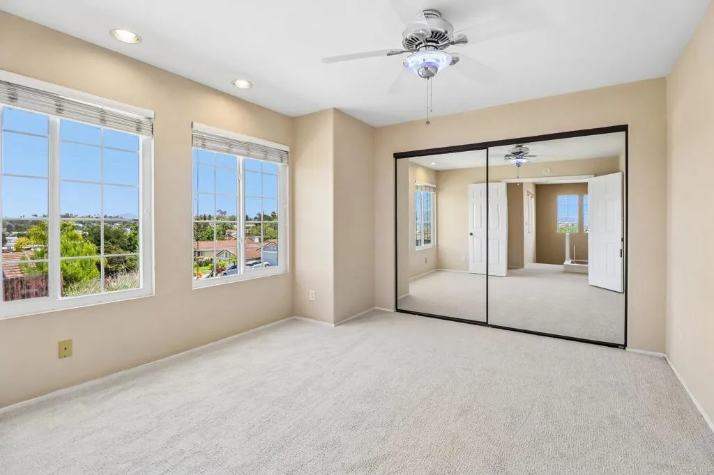 https://cdn.realtyfeed.com/cdn/127/306774559/ad658fc79cc6d0277d8e5467039ab7a3.webp