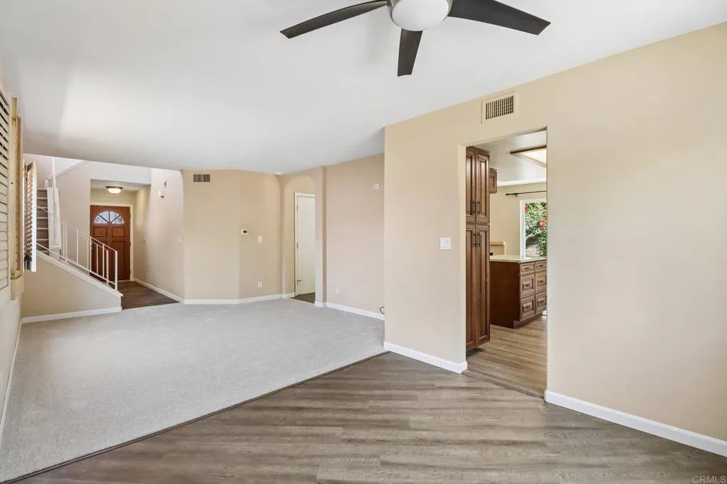 https://cdn.realtyfeed.com/cdn/127/306774559/bd55f1fdaa5ff63152c3dd77e1f3271e.webp