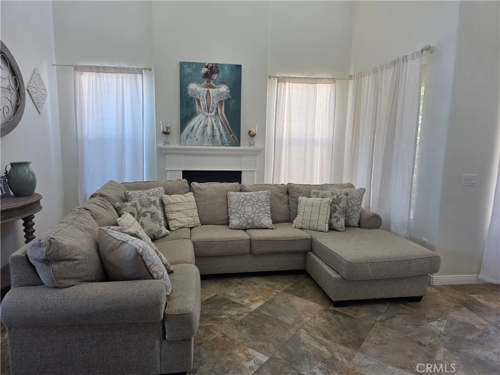 51 Volta Del Tintori, Lake Elsinore, CA 92532 - Photo 5 of 13, Lake Elsinore, CA
