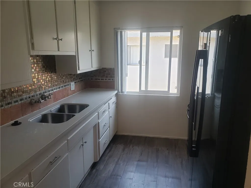 14612 Wyandotte Unit 9, Van Nuys, CA 91405 - Photo 5 of 12, Van Nuys, CA