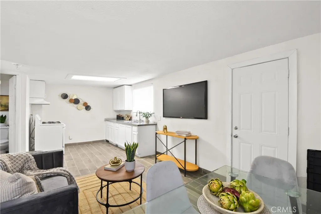 3008 N Arrowhead Unit A, San Bernardino, CA 92405 - Photo 4 of 13, San Bernardino, CA