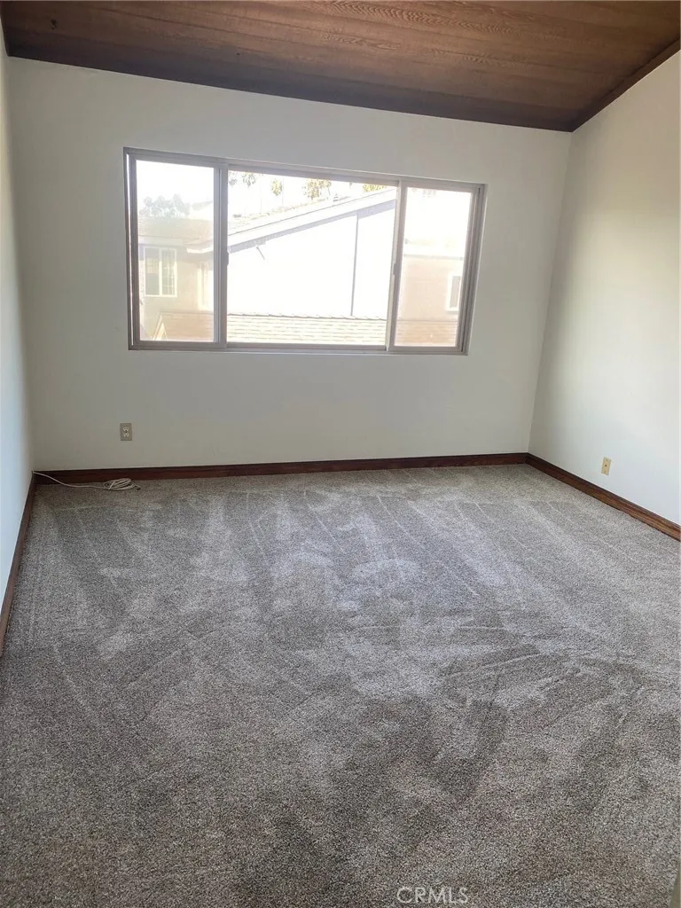 250 6th Street Unit 4, Seal Beach, CA 90740 - Photo 5 of 6, Seal Beach, CA