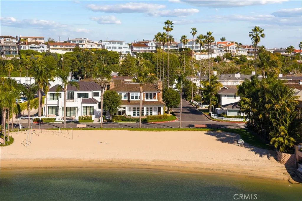 2411 Bayshore, Newport Beach, CA 92663 - Main photo, Newport Beach, CA