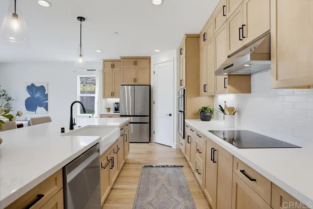 https://cdn.realtyfeed.com/cdn/127/306774594/823b09d7d9bdc237ff0c5e5cc2f7cfb0.webp