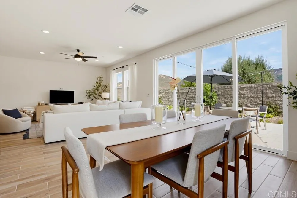 https://cdn.realtyfeed.com/cdn/127/306774594/91ed02115fa82bbf5435ebd7c80cbba3.webp