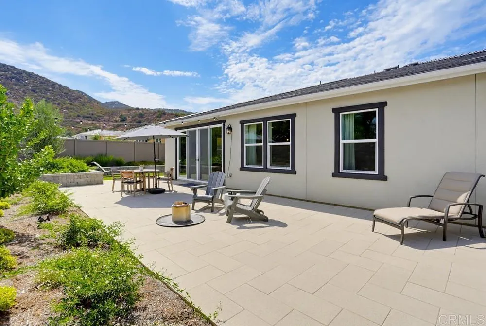 https://cdn.realtyfeed.com/cdn/127/306774594/a2c0f9ab92a9eff842019e4bf8c340d9.webp