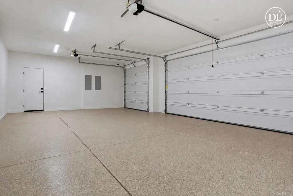 https://cdn.realtyfeed.com/cdn/127/306774594/c293202089baaac1167471da9766aa6a.webp