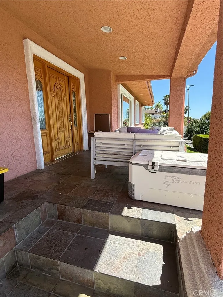 1606 Glenmont Drive, Glendale, CA 91207 - Photo 3 of 20, Glendale, CA