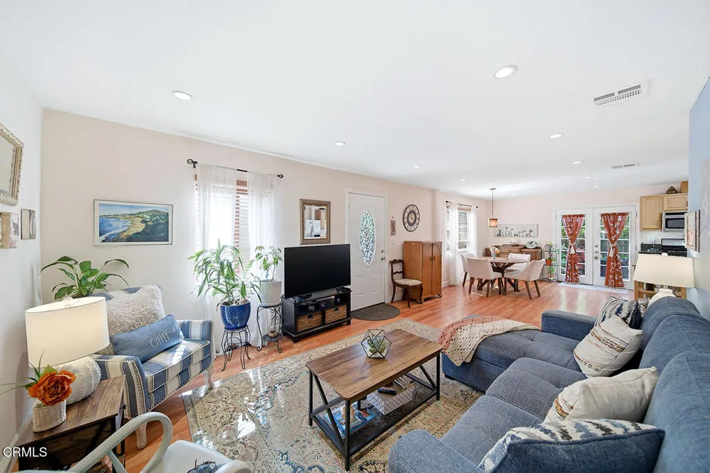 8950 Oswego Street, Los Angeles, CA 91040 - Photo 4 of 25, Los Angeles, CA