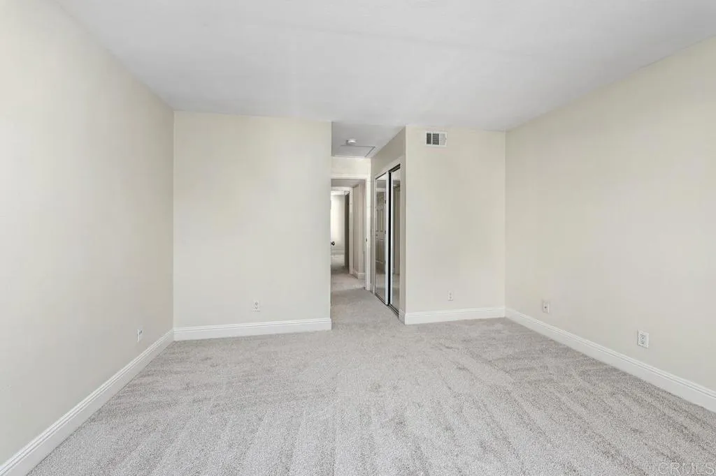 https://cdn.realtyfeed.com/cdn/127/306774612/360ba007cc03339aacc04b114d9a7a36.webp