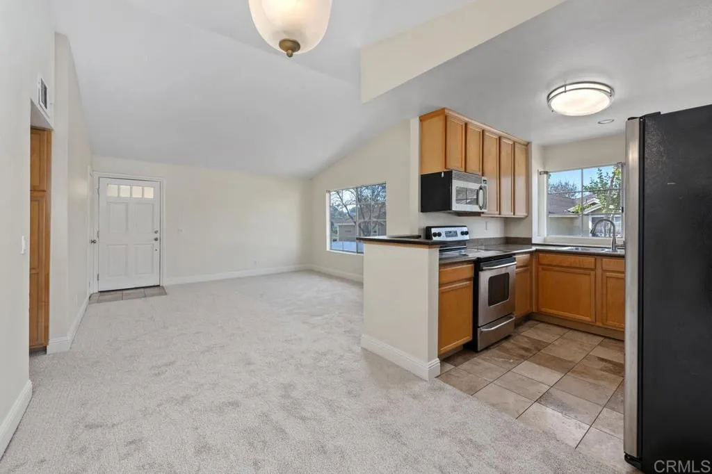 https://cdn.realtyfeed.com/cdn/127/306774612/5d92122a8ef8f76a7eb18a53bac18c9b.webp