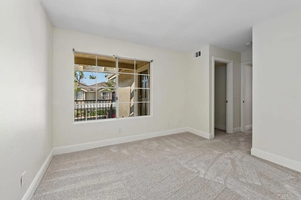 https://cdn.realtyfeed.com/cdn/127/306774612/84dcee6c074e7877f0d5cbf9d45b7536.webp