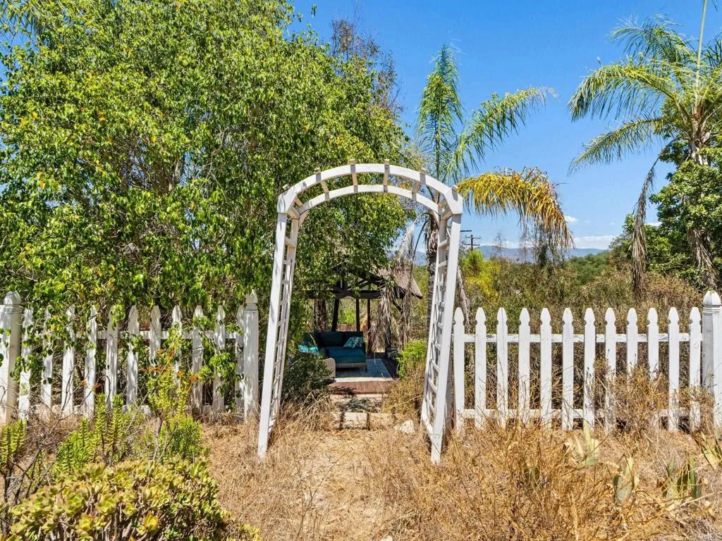 https://cdn.realtyfeed.com/cdn/127/306774613/14a27e95046fce1b179c8e640922046a.webp