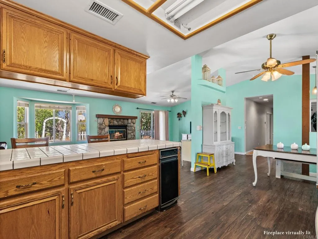 https://cdn.realtyfeed.com/cdn/127/306774613/3a32316fce11ce708726217683164496.webp