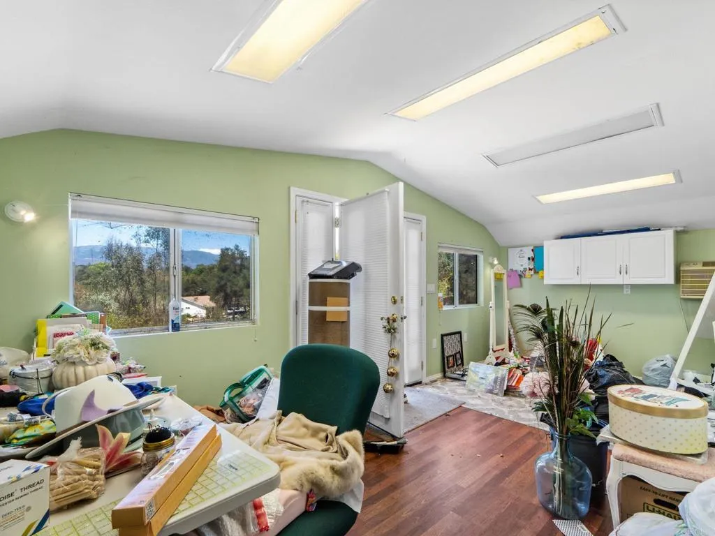 https://cdn.realtyfeed.com/cdn/127/306774613/9bf5f4ba99e296265f49d1604499c512.webp