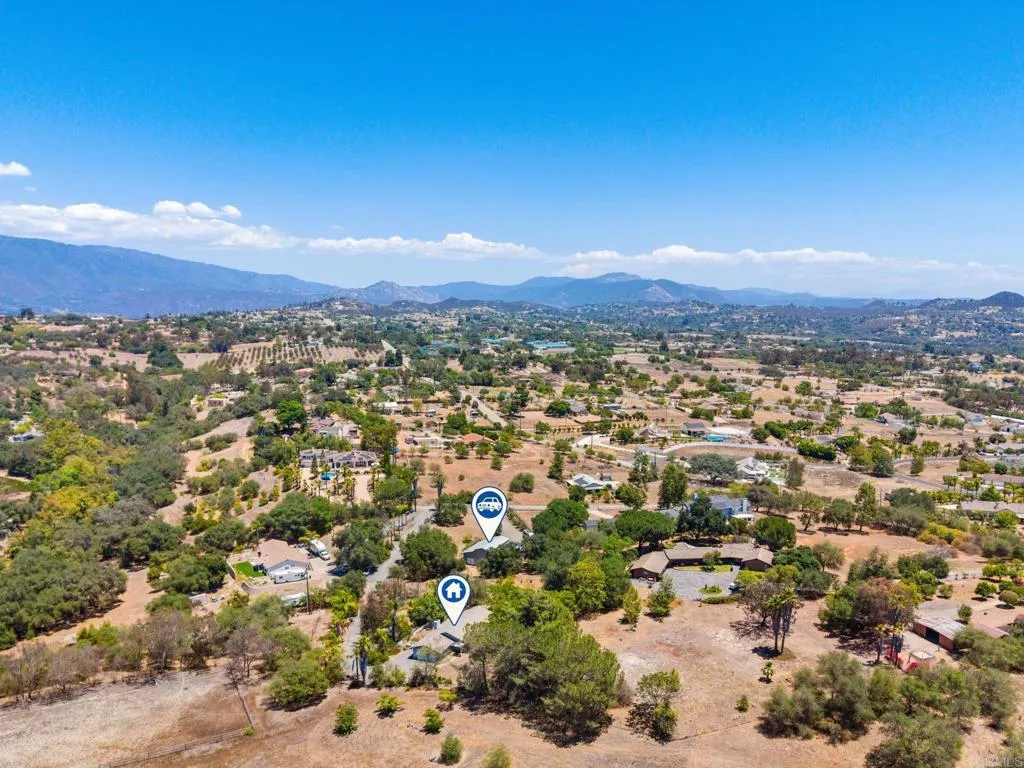 https://cdn.realtyfeed.com/cdn/127/306774613/aea188de74e33ae60c56632bb2845d04.webp