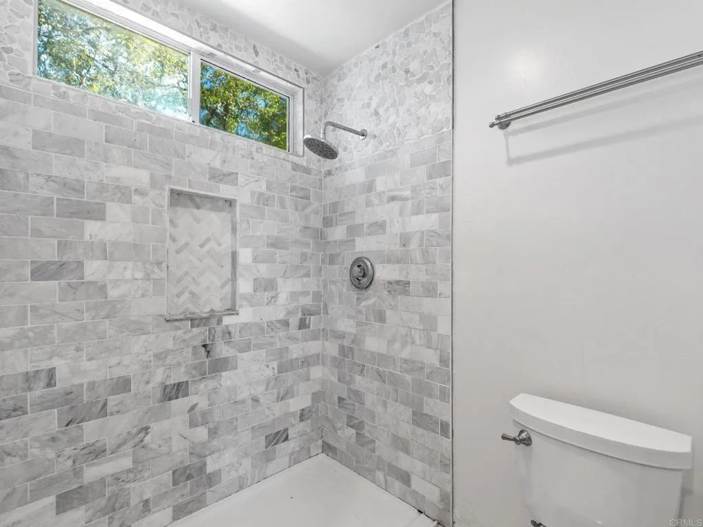 https://cdn.realtyfeed.com/cdn/127/306774613/f7f4bb299ba84f5574feecfc153e2ab4.webp