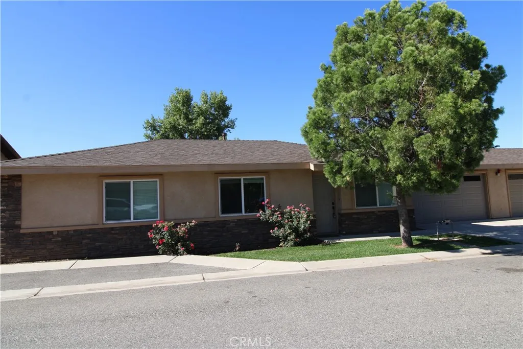 34451 Myrtlewood Way, Yucaipa, CA 92399 - Photo 2 of 7, Yucaipa, CA