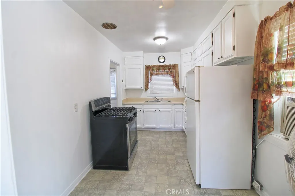 34956 Avenue B, Yucaipa, CA 92399 - Photo 5 of 11, Yucaipa, CA