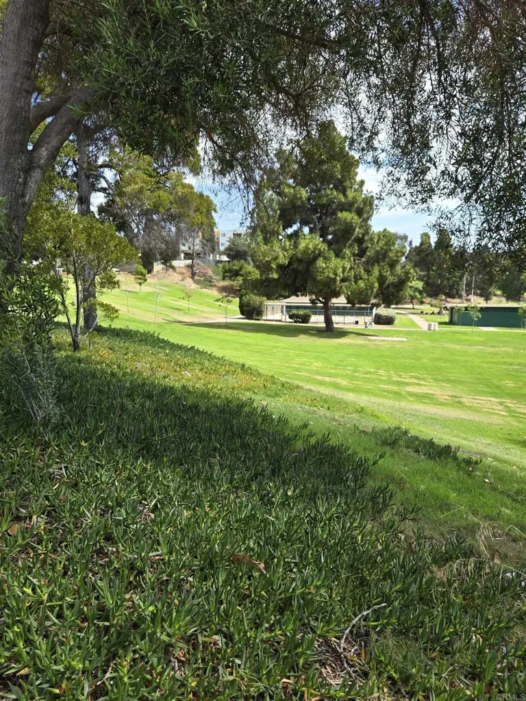 https://cdn.realtyfeed.com/cdn/127/306774681/45a6f70229bb02101b324eeff3c83b55.webp