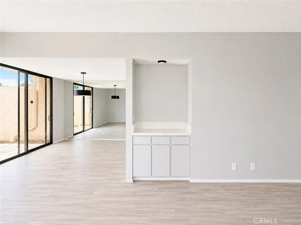 425 N Calle Rolph, Palm Springs, CA 92262 - Photo 3 of 23, Palm Springs, CA