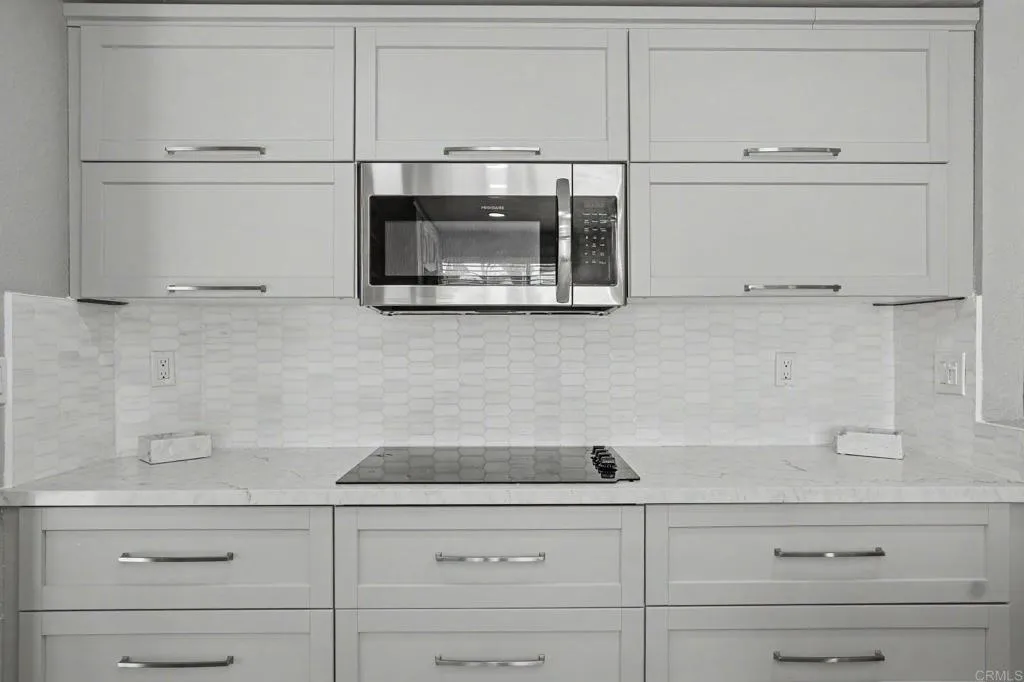 https://cdn.realtyfeed.com/cdn/127/306774694/0f66e51713f3046d01fe74763859a988.webp