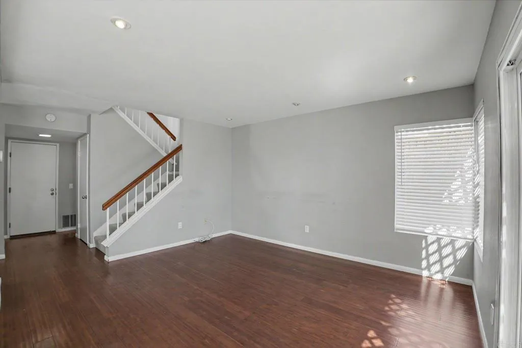 https://cdn.realtyfeed.com/cdn/127/306774694/1f5c3f9bc32811c94200e9ac976720c7.webp