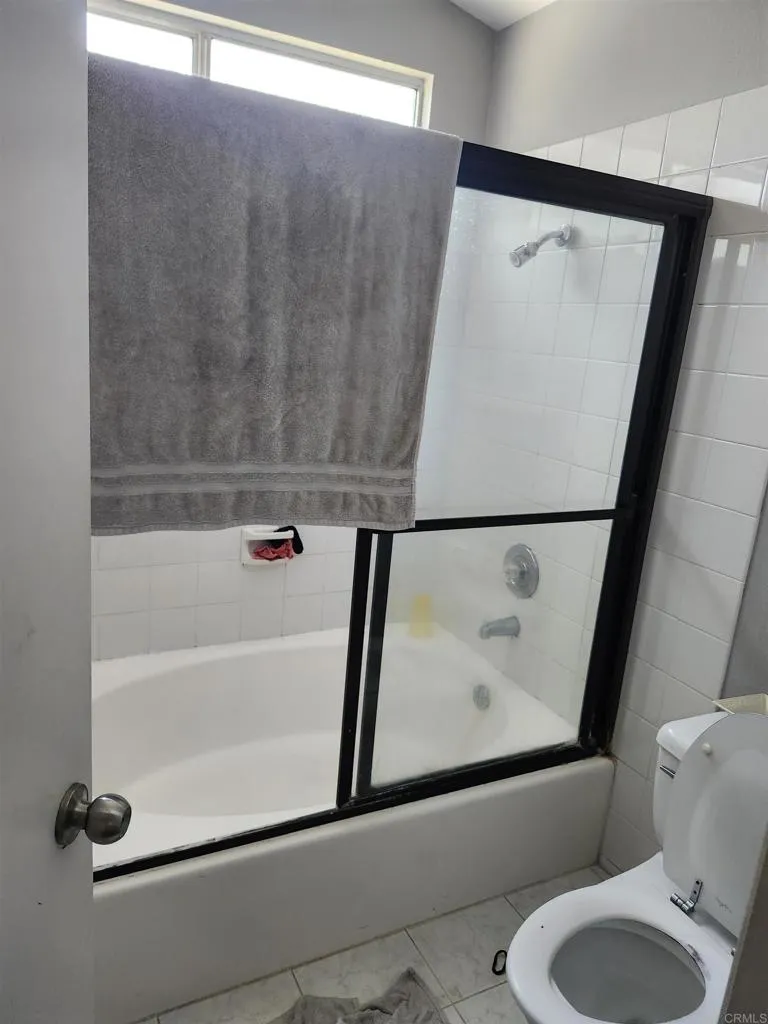 https://cdn.realtyfeed.com/cdn/127/306774694/40e41d359db27d5eff1f2e0c75ca228e.webp