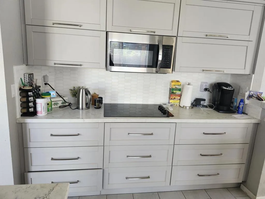 https://cdn.realtyfeed.com/cdn/127/306774694/8a8af8d3947fb45a94bde02bc3ceca1b.webp