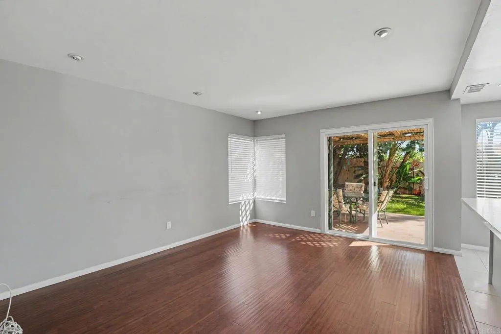 https://cdn.realtyfeed.com/cdn/127/306774694/e889bb04640634abbb2e3ff2aa0e302a.webp