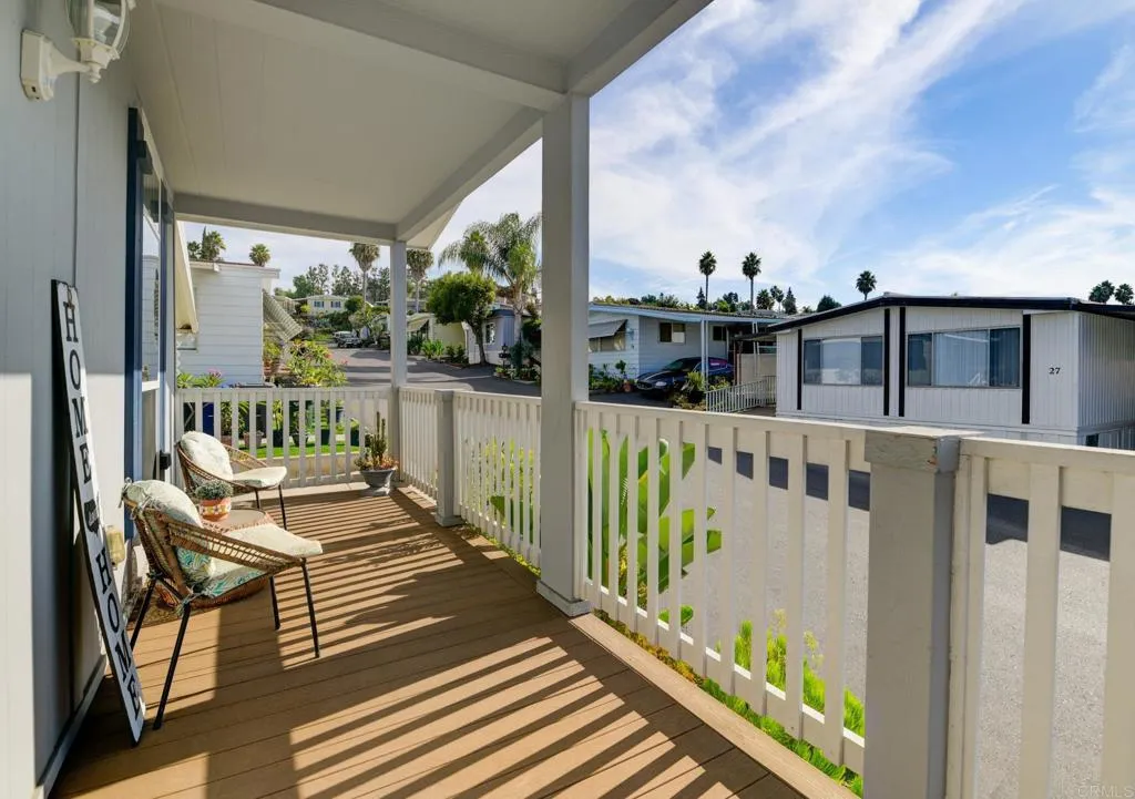 https://cdn.realtyfeed.com/cdn/127/306774716/2e74965bf3cf40afc41a7eee7c9195b6.webp