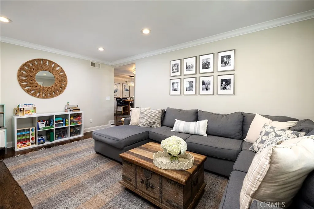 5872 Nordina, Huntington Beach, CA 92649 - Photo 4 of 24, Huntington Beach, CA
