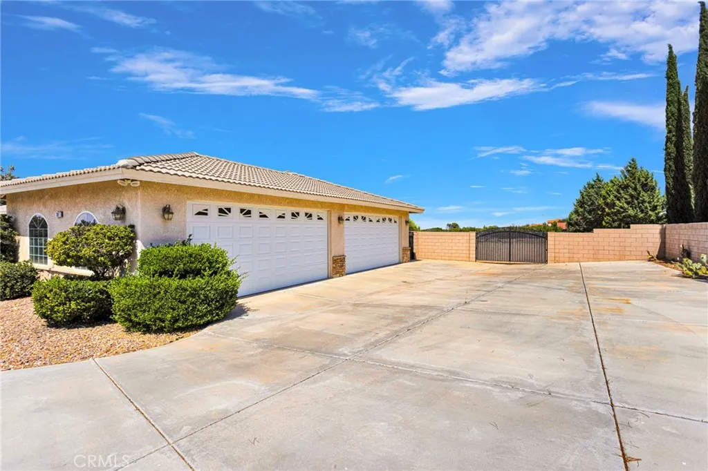 7091 Coriander, Oak Hills, CA 92344 - Photo 5 of 69, Oak Hills, CA