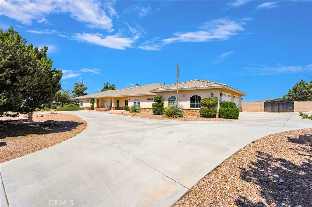 7091 Coriander, Oak Hills, CA 92344 - Main photo, Oak Hills, CA