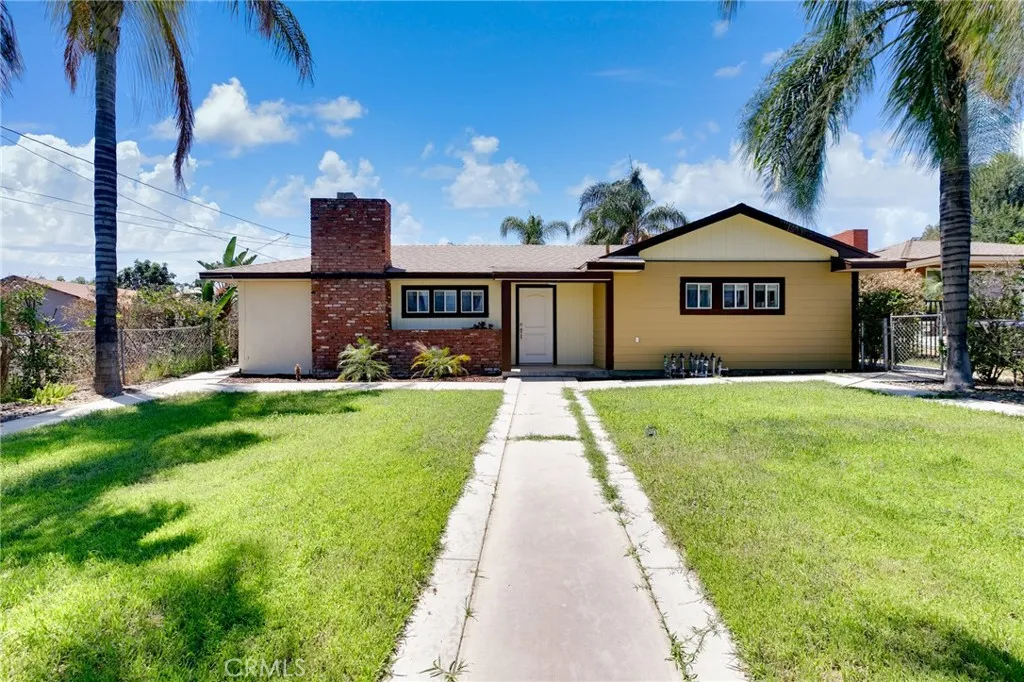 530 W C St