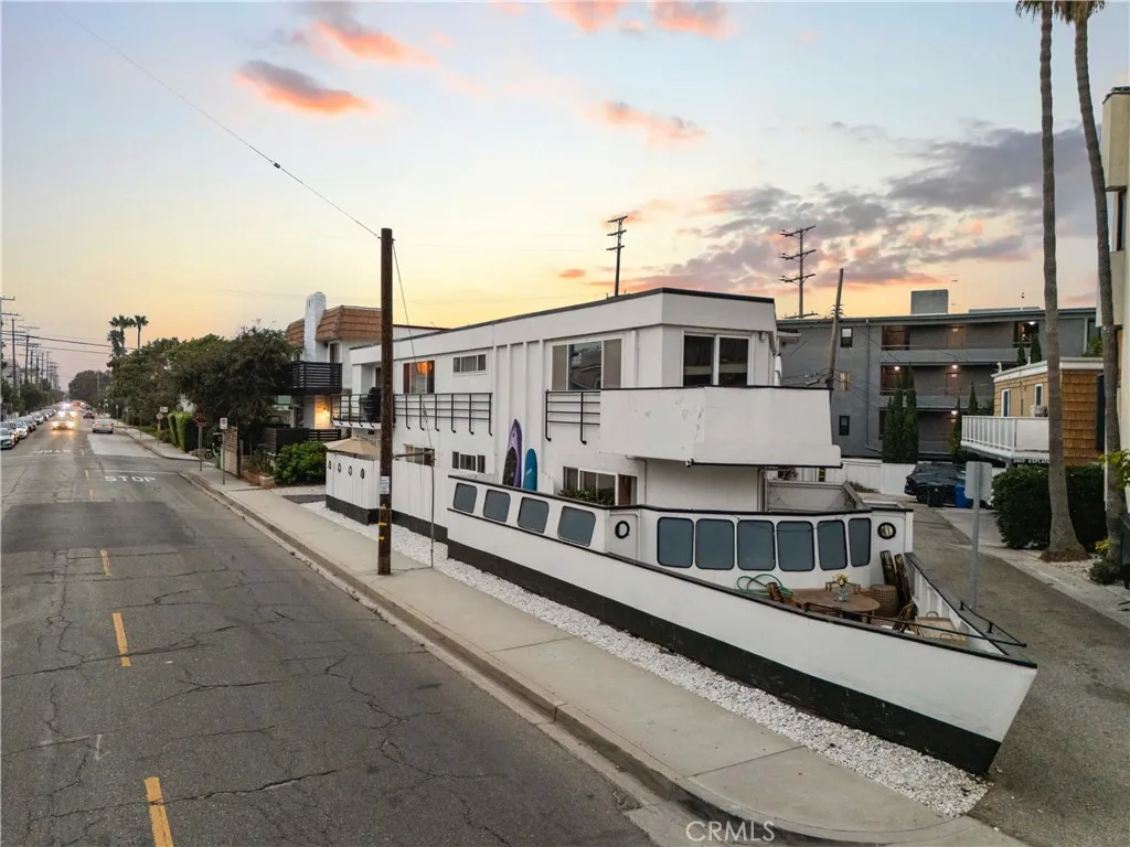 3906 Pacific Avenue, Marina del Rey, CA 90292 - Photo 3 of 75, Marina Del Rey, CA