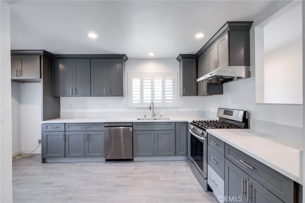 17301 Beach Boulevard Unit 1a, Huntington Beach, CA 92647 - Photo 5 of 15, Huntington Beach, CA