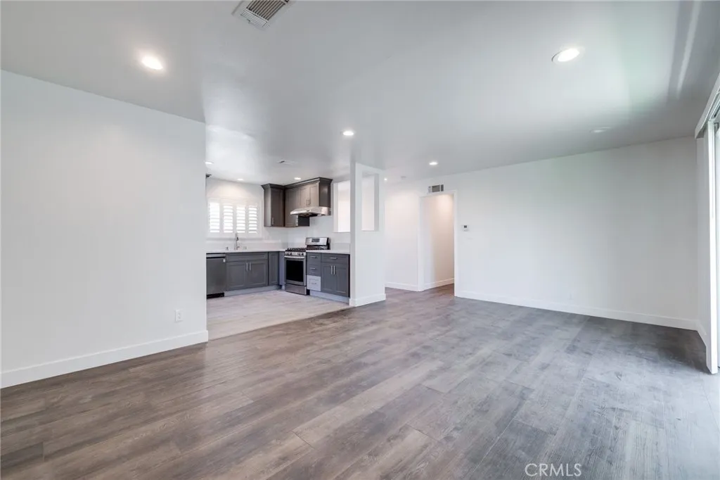 5892 Nugget Circle, Huntington Beach, CA 92647 - Photo 4 of 15, Huntington Beach, CA