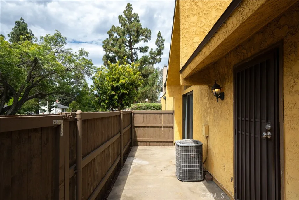 435 W 9th Unit A3, Upland, CA 91786 - Photo 5 of 31, Upland, CA