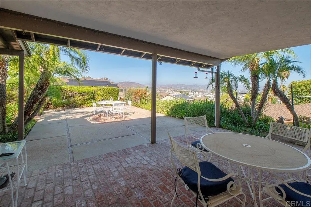 https://cdn.realtyfeed.com/cdn/127/306774781/4ea08fde64eb8d5ae8f246d4eaf62bf8.webp
