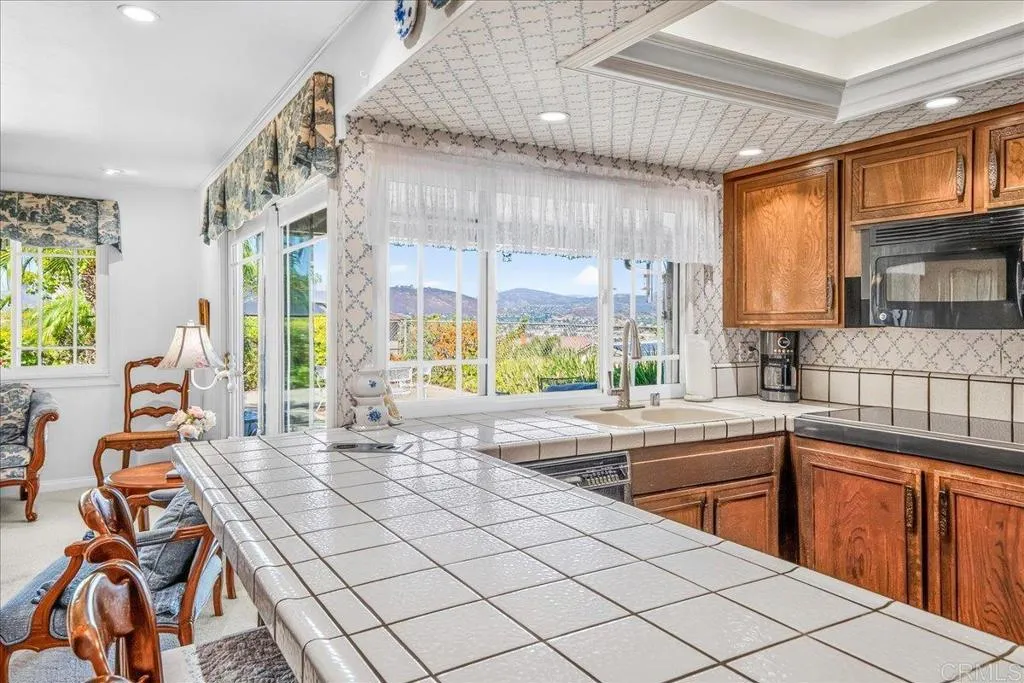 https://cdn.realtyfeed.com/cdn/127/306774781/c100230e0f97ab627f30506b92360485.webp