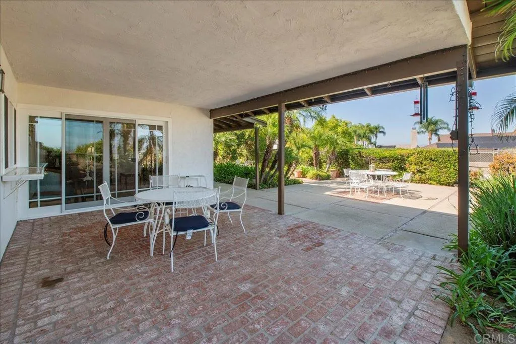 https://cdn.realtyfeed.com/cdn/127/306774781/ebeb9b8f95fb7f24fe8017ff20f74bf6.webp