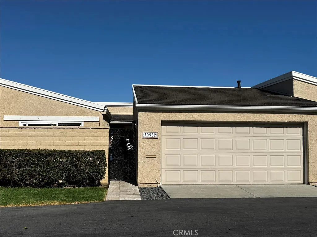 30982 Lucia Lane