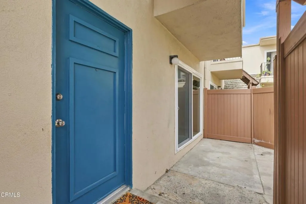 138 S Bryn Mawr Street Unit 33, Ventura, CA 93003 - Photo 3 of 30, Ventura, CA