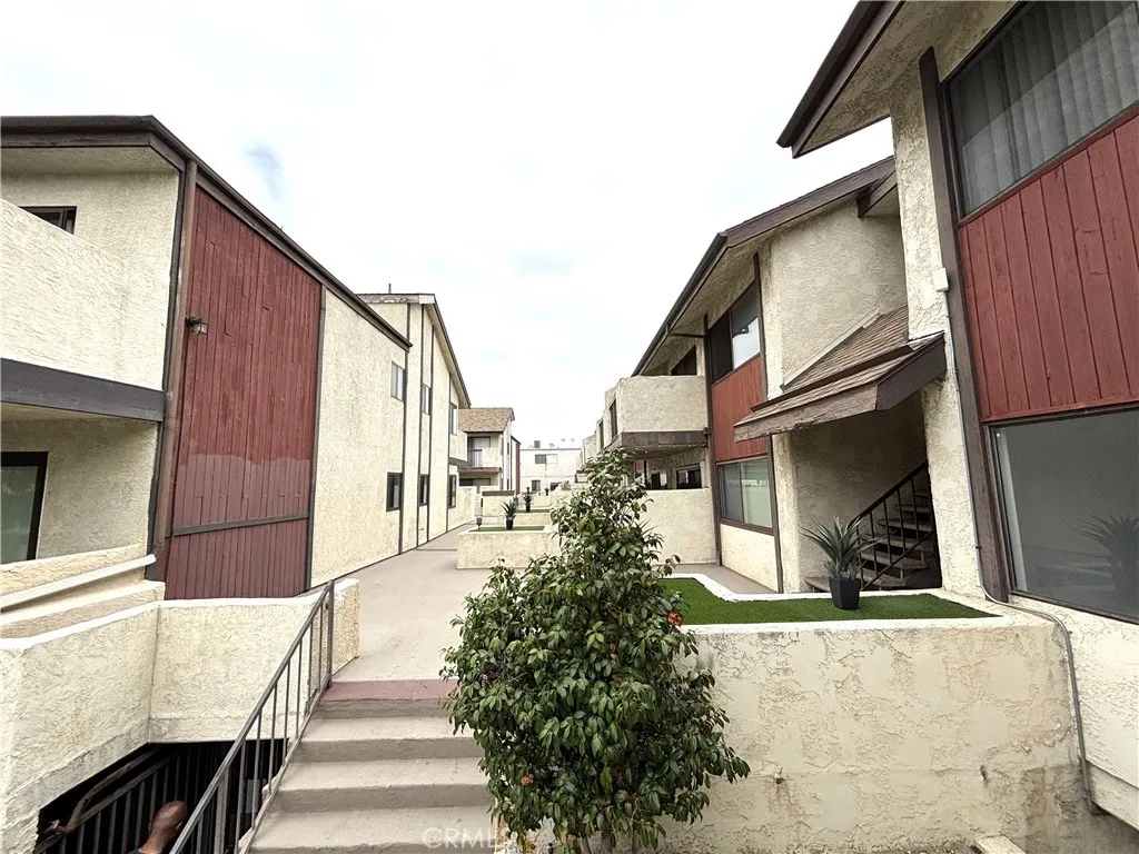 15000 Halldale Avenue Unit 114, Gardena, CA 90247 - Photo 4 of 28, Gardena, CA