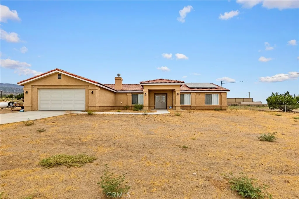 9570 Mescalero, Phelan, CA 92371 - Main photo, Phelan, CA