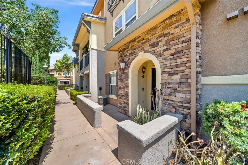 https://cdn.realtyfeed.com/cdn/127/306774859/0502d37e22e874e02f7068f990953477.webp